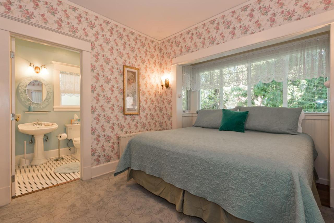 Five Seasuns Bed And Breakfast Port Angeles Exterior photo
